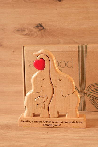Family of 3 elephants (pregnancy)